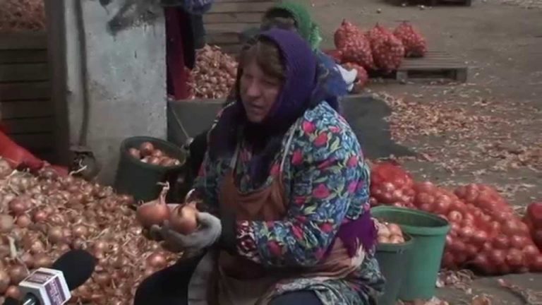 VIDEO. Fermierii care au luat credite în valută riscă să fie judecaţi, iar afacerile lor – închise