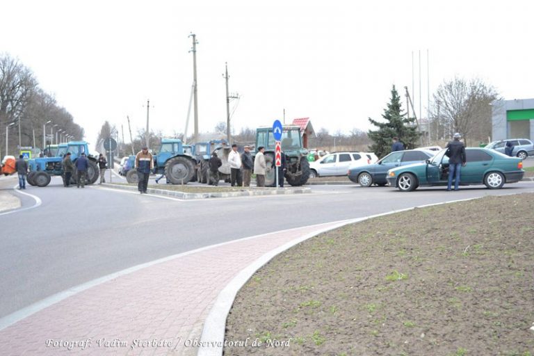 „Ne ducem la Chişinău cu tractoarele, să iasă să ne spună ce vor să facă cu agricultura”