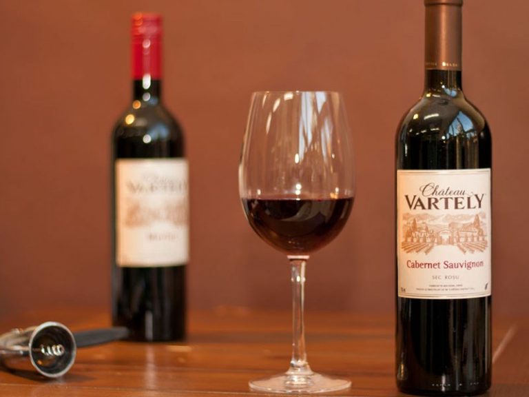 Un vin al Château Vartely a câştigat Marea medalie de aur la un concurs internaţional din Italia