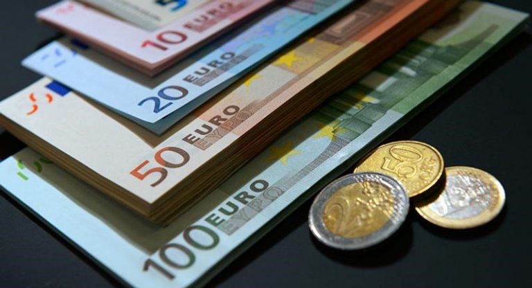 Moldova pierde anul acesta peste 105 milioane de euro din finanţarea externă