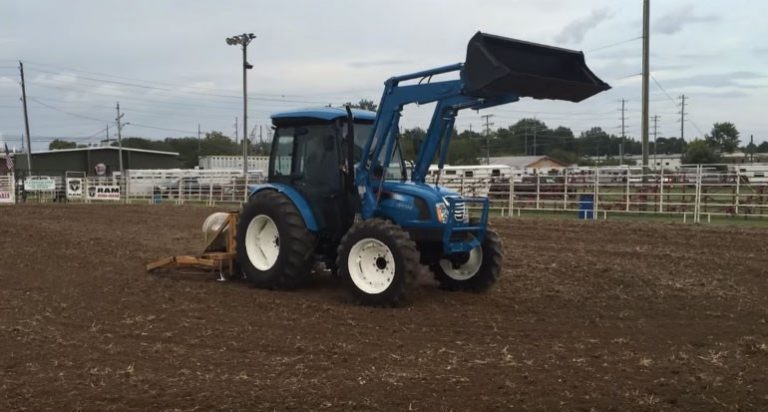 Tractor LS model XU 6168