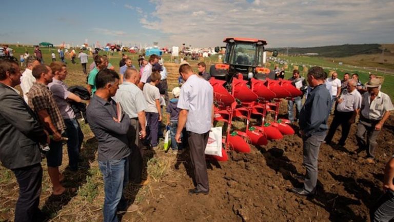 Mii de fermieri din regiunea de nord-est a României vor participa la ediția din acest an a târgului AGRALIM