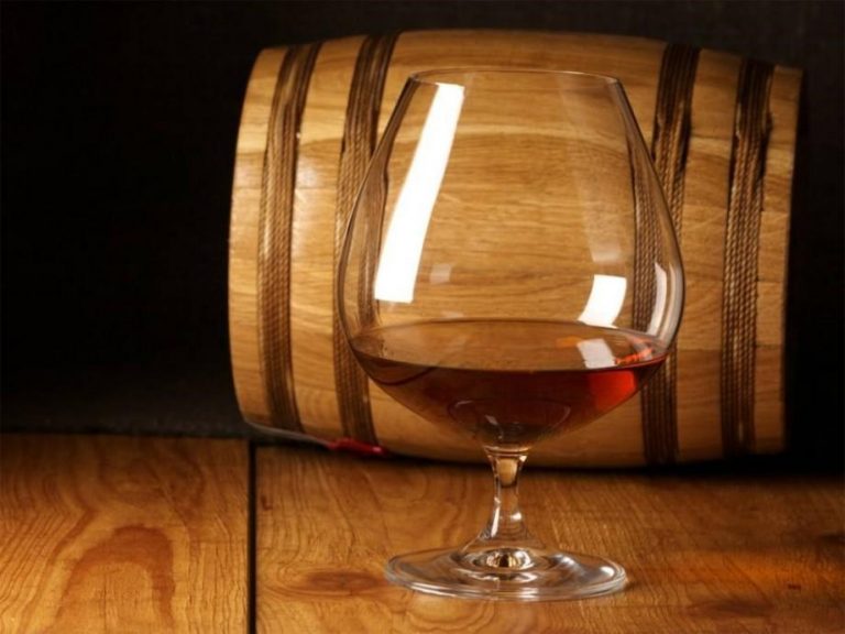 Două întreprinderi vinicole din Moldova vor fi fuzionate