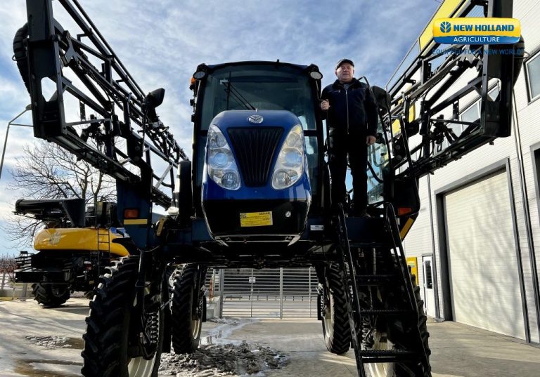 Fermier: Am achiziționat stropitoarea New Holland SP 3500 – până la 300 de hectare tratate pe zi