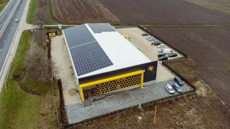 O cooperativă apicolă din Orhei a instalat sistem fotovoltaic în valoare de peste 2,2 mil. lei