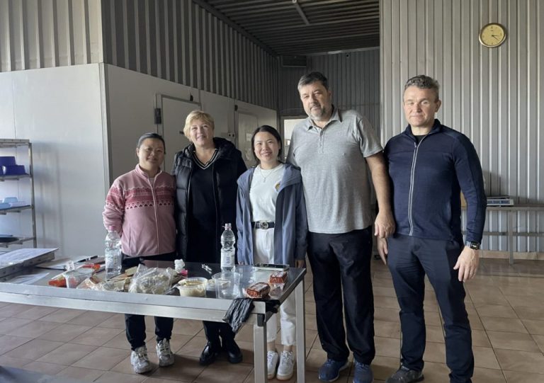 Experți chinezi au oferit consultanță fabricii Angromix-77 pentru îmbunătățirea producției de tofu