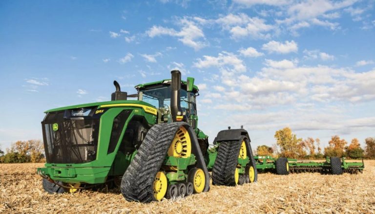 John Deere raportează o scădere de 29% a profitului net